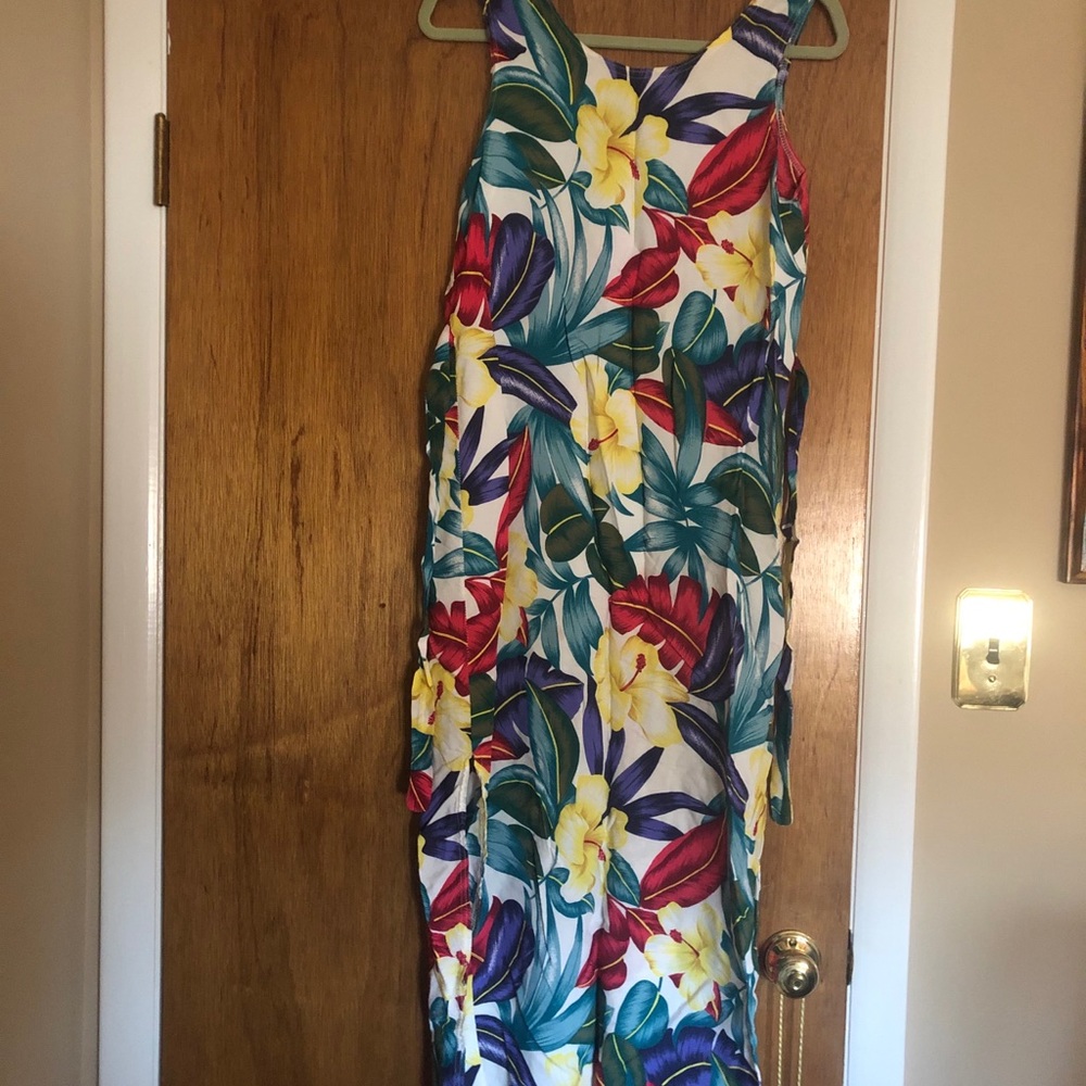 Medium size Floral print by Rich’s Sportswear